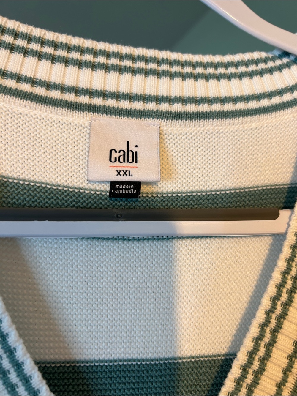 CAbi Arena Pullover V-Neck Sweater Spring 2025 Style Number - Picture 4 of 5